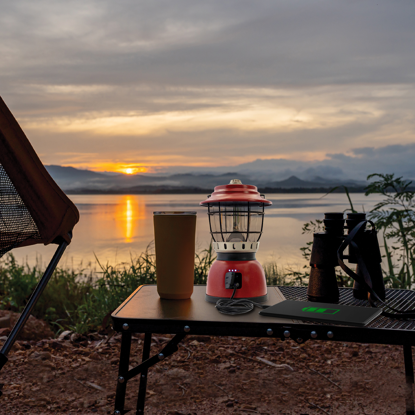 Rechargeable Retro LED Lantern - Image 6